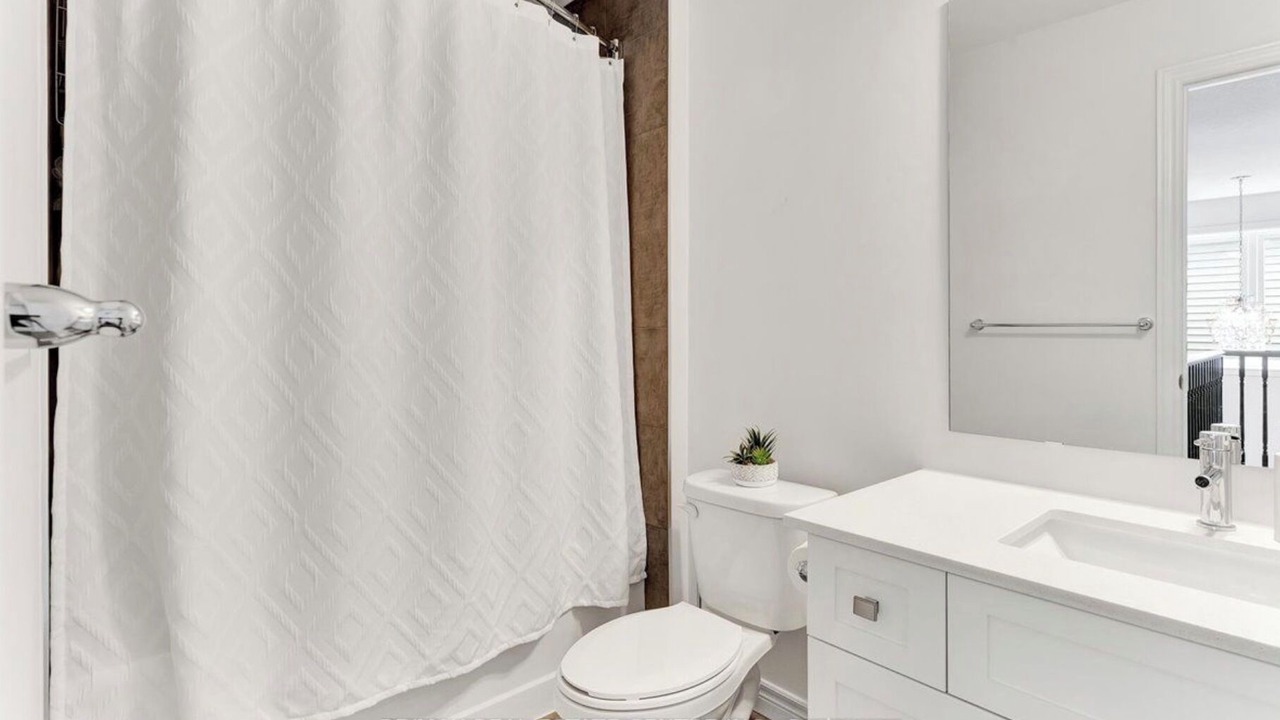 Photo of Bathroom in Stoney Creek