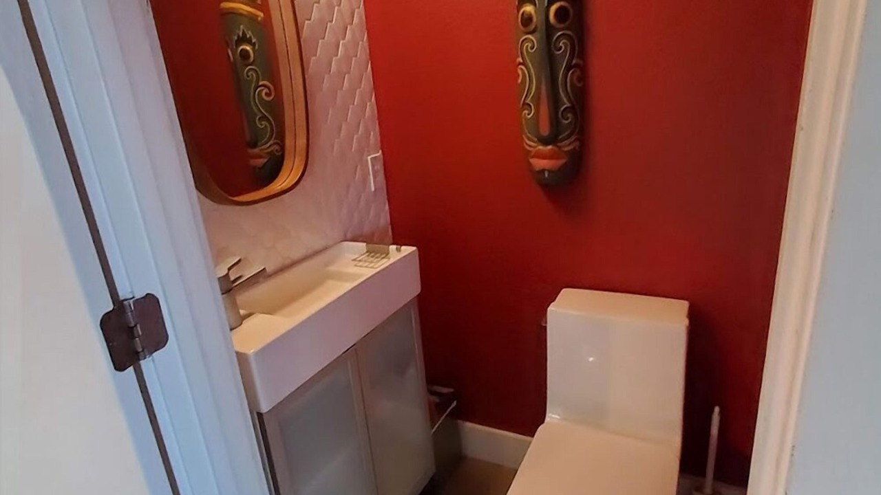 Photo of Bathroom in Blackshear-Prospect Hill