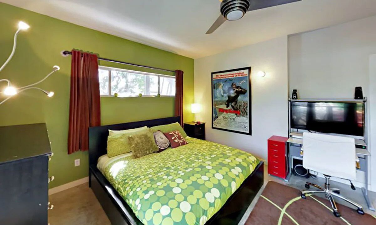 Photo of Bedroom in Blackshear-Prospect Hill