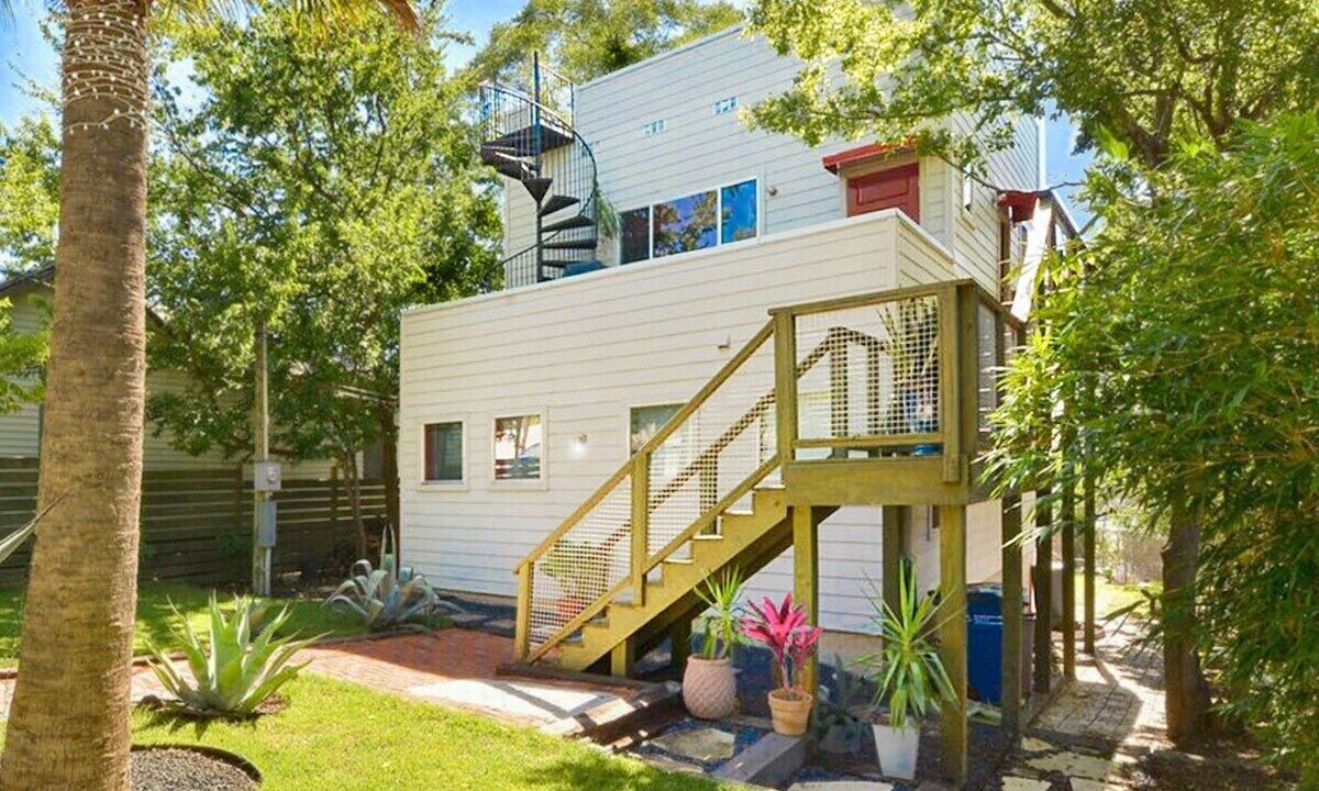 Photo of Outdoor in Blackshear-Prospect Hill