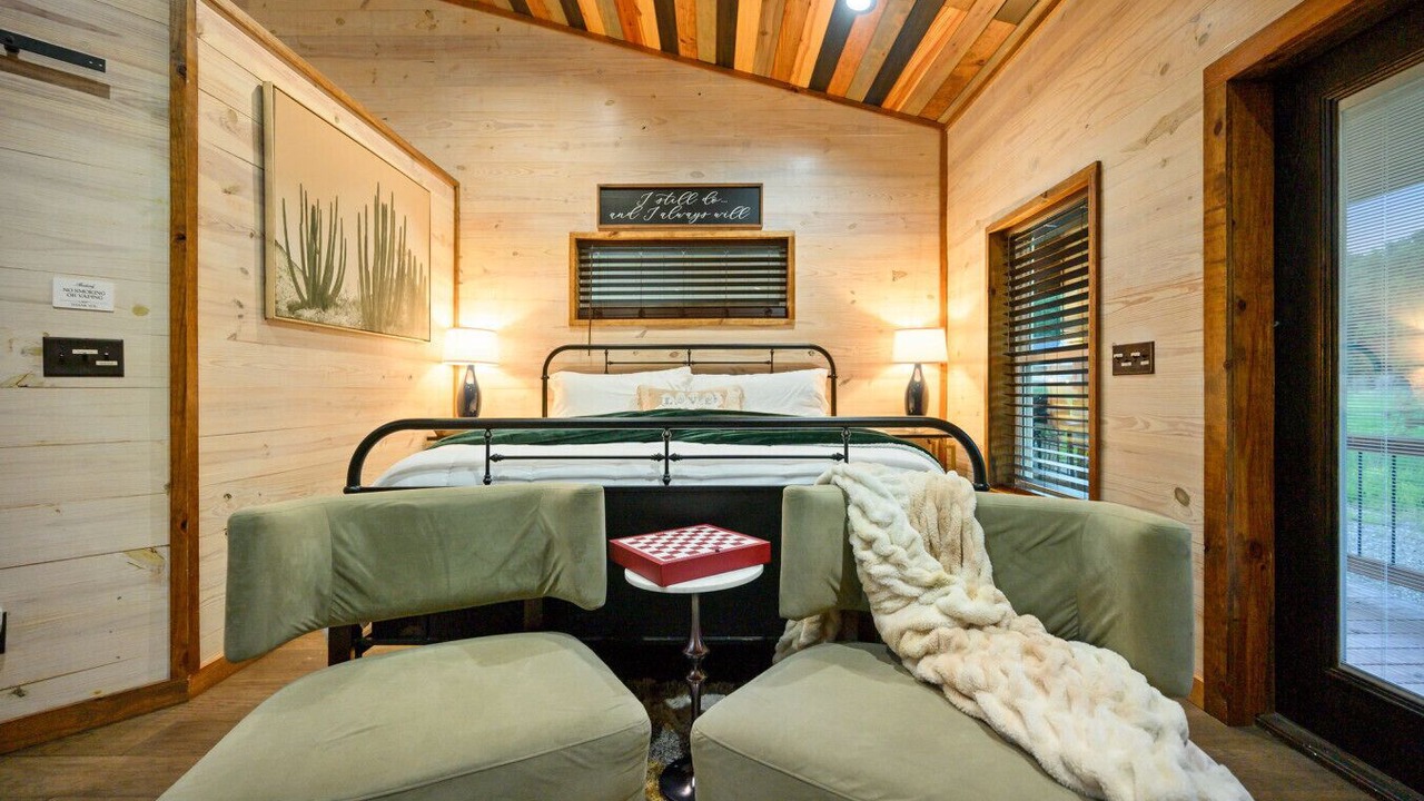 Photo of Bedroom in Broken Bow