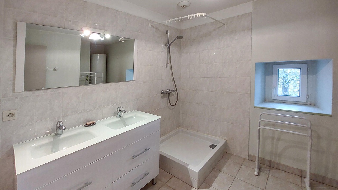 Photo of Bathroom in Egry