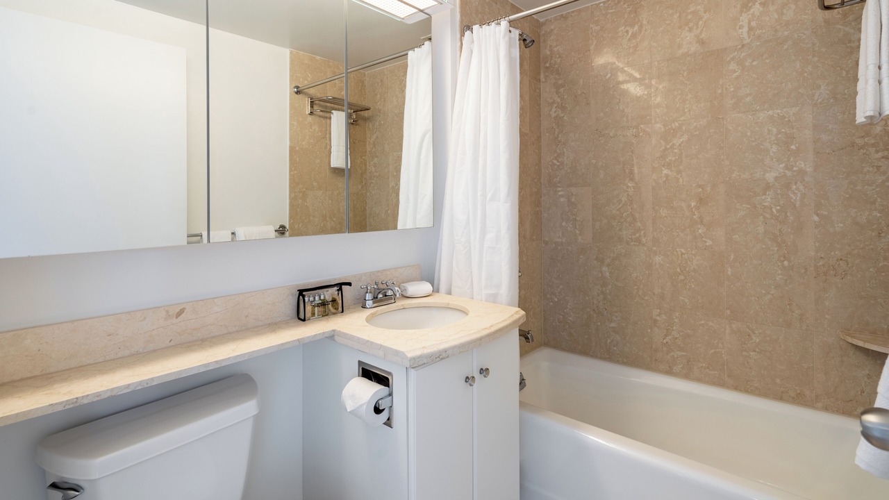 Photo of Bathroom in Turtle Bay