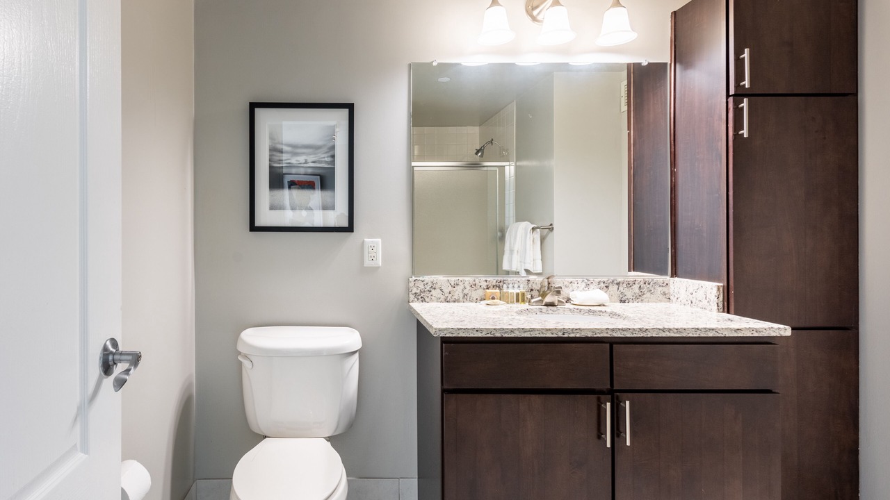 Photo of Bathroom in White Plains