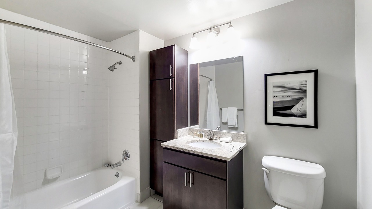 Photo of Bathroom in White Plains