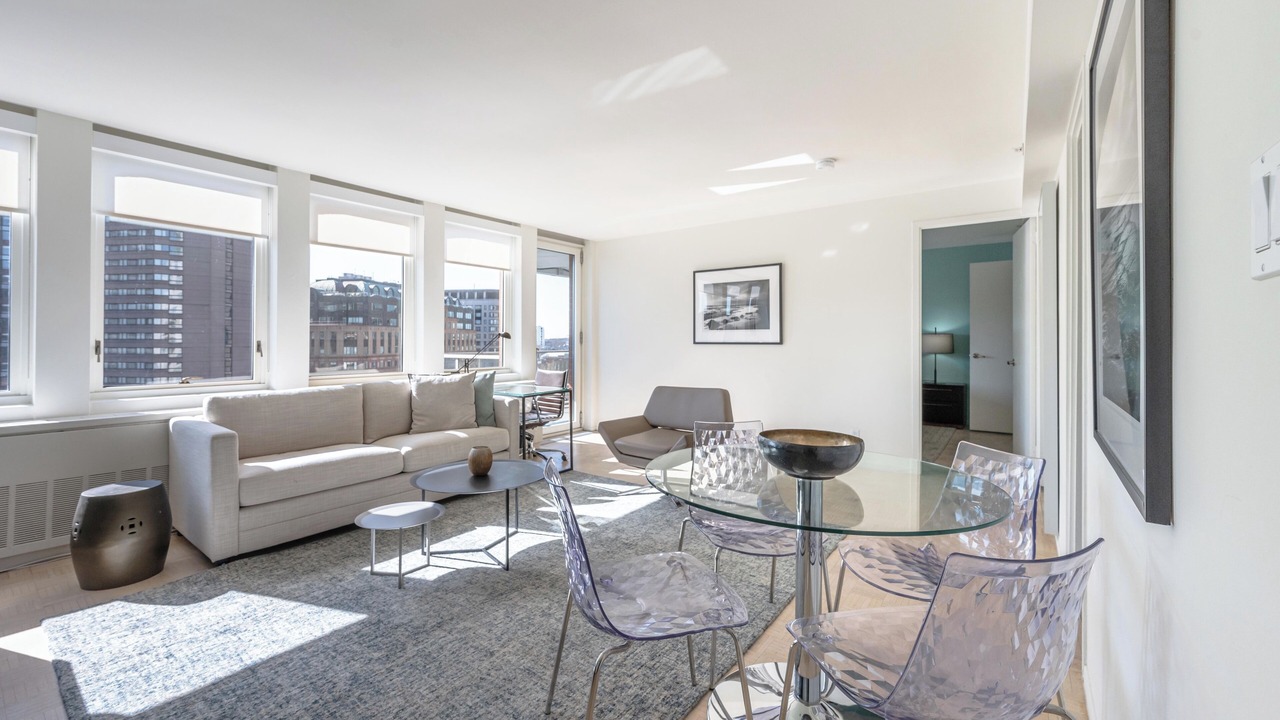 Photo of Livingroom in Back Bay