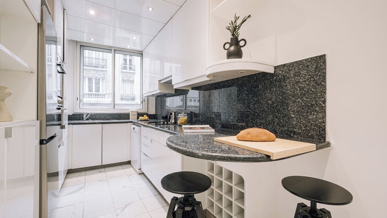 Photo of Kitchen in 16th Arrondissement