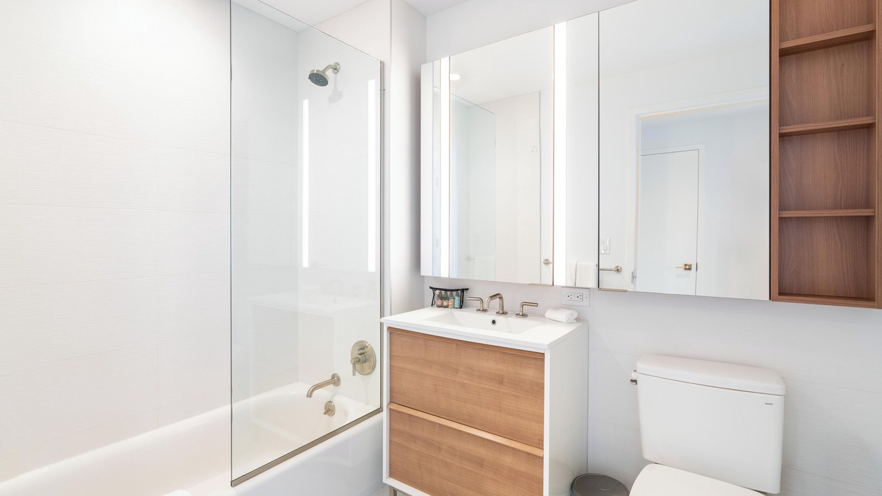 Photo of Bathroom in Greenpoint