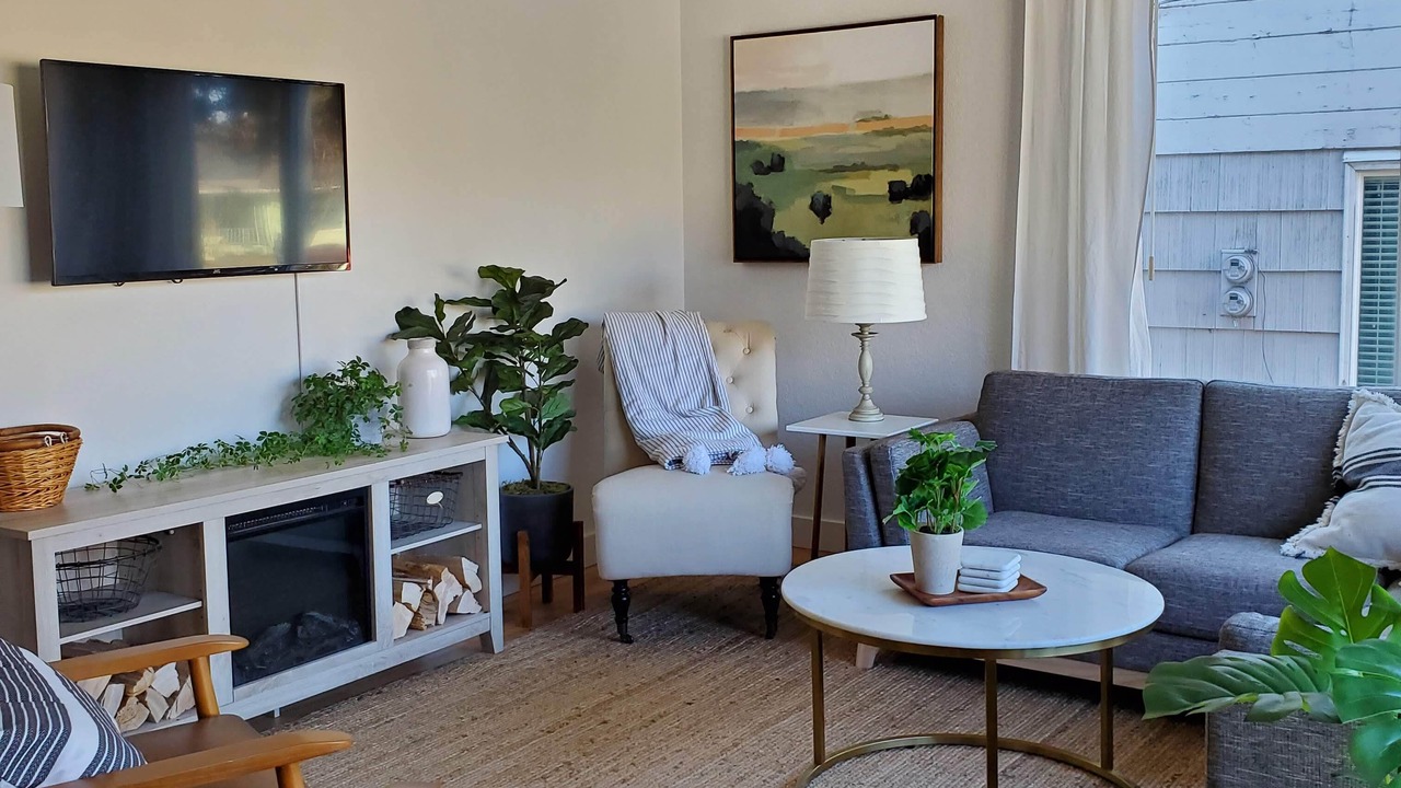 Photo of Livingroom in Larkspur