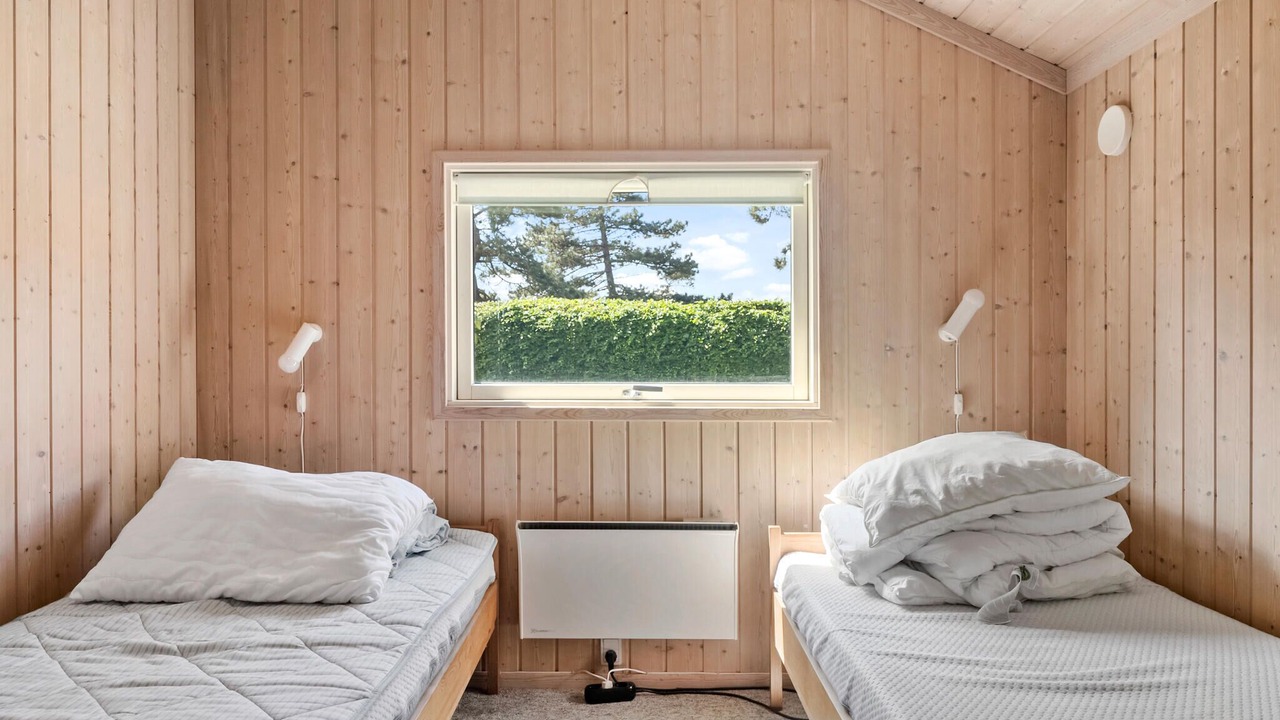 Photo of Others in Frolunde