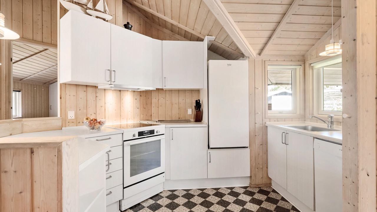 Photo of Others in Frolunde