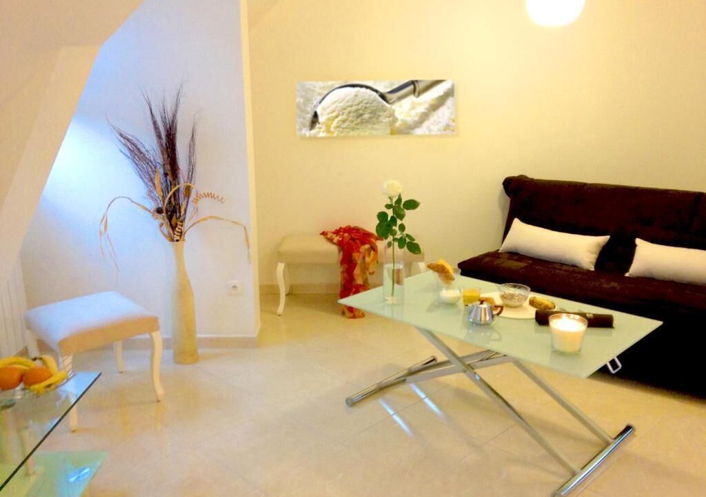 Photo of Livingroom in Flers