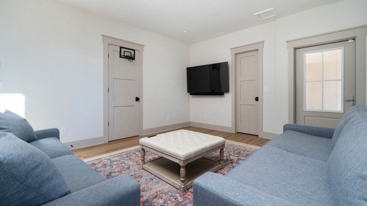 Photo of Bedroom in Pine Knoll Shores