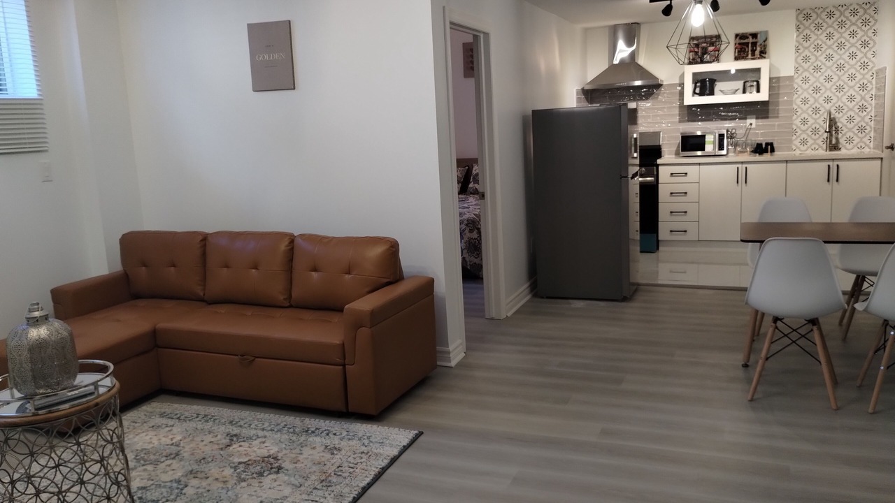 Photo of Livingroom in Glen Abbey
