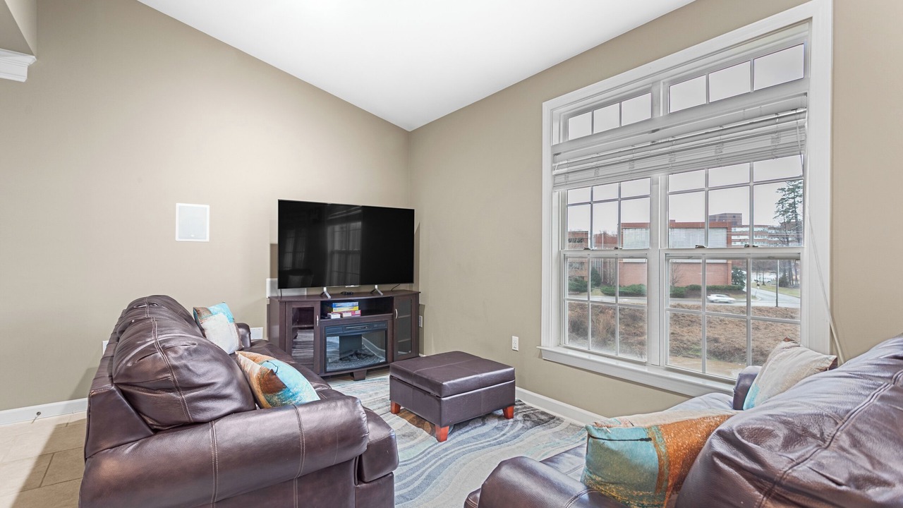 Photo of Livingroom in Old Irving Park