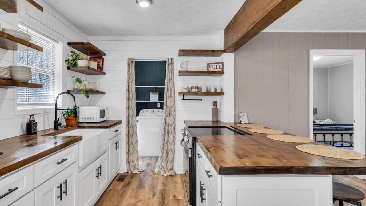Photo of Kitchen in Coopertown