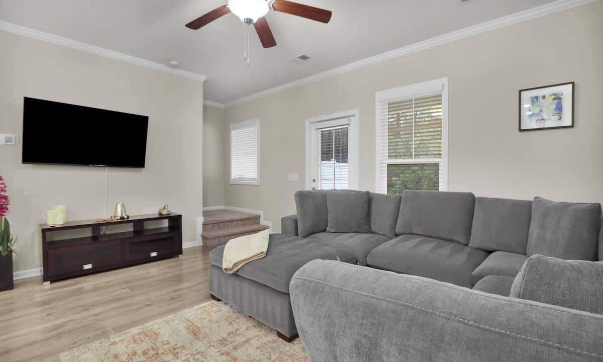 Photo of Livingroom in Pooler