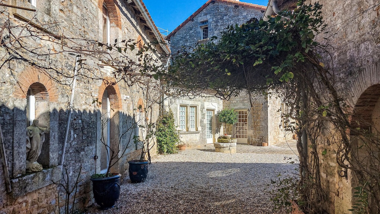 Photo of Others in Bioussac