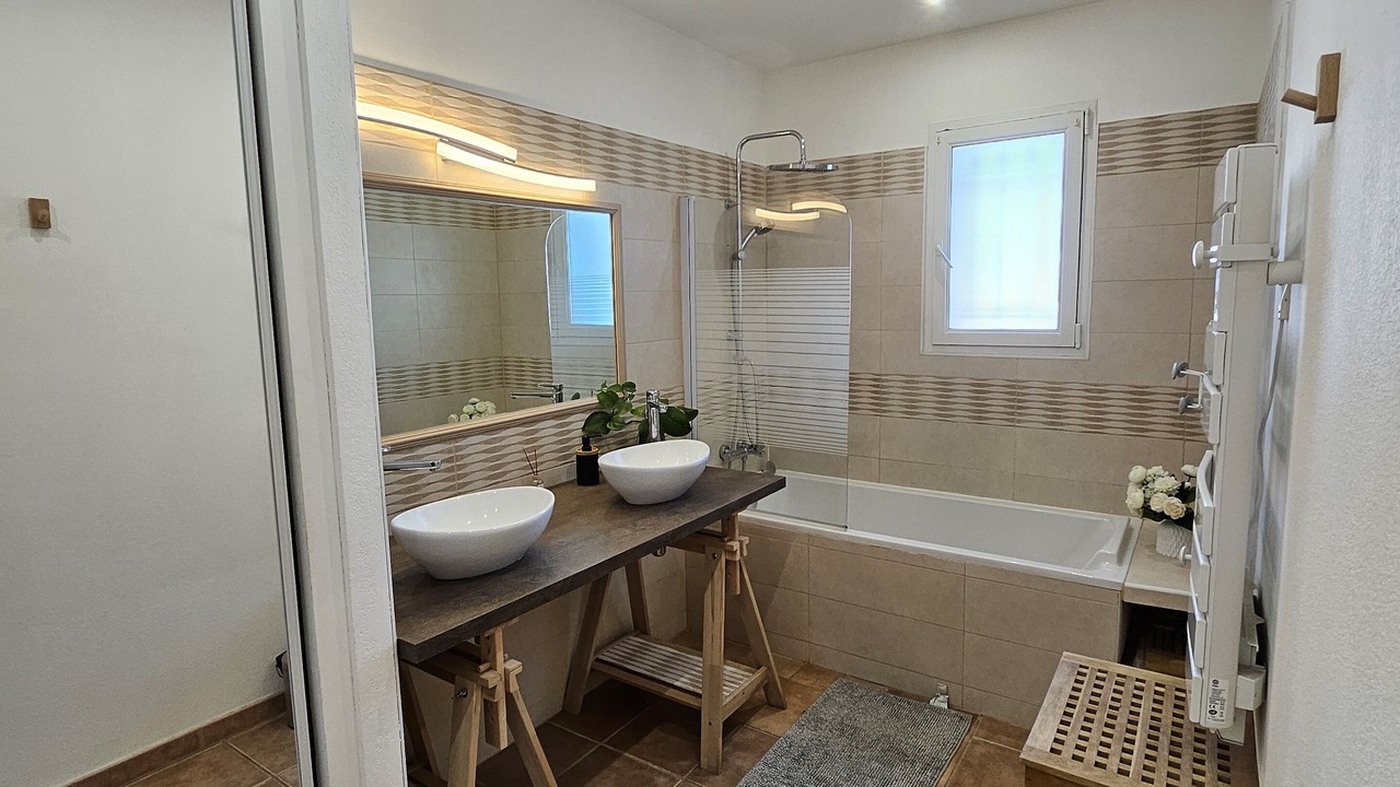 Photo of Bathroom in Entraigues-sur-la-Sorgue