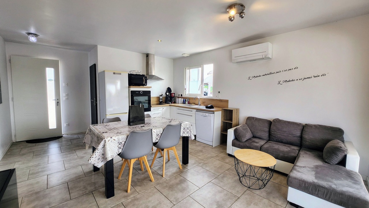 Photo of Livingroom in Joyeuse