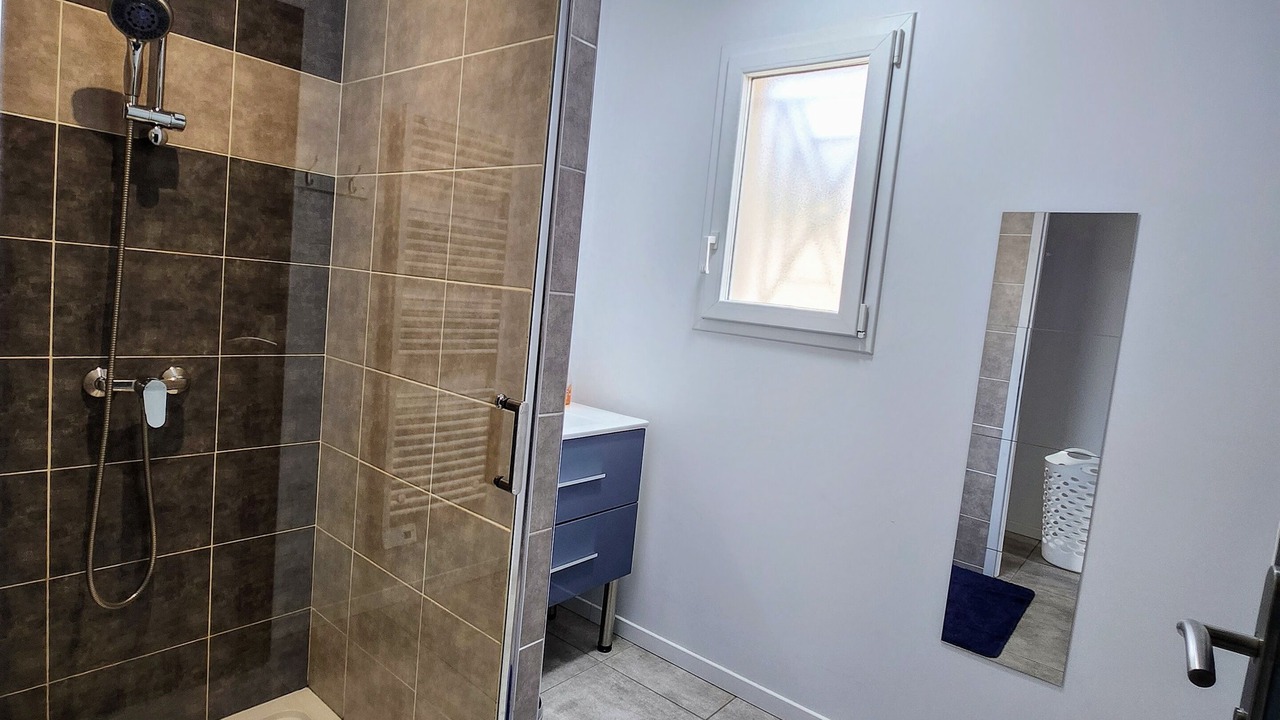 Photo of Bathroom in Joyeuse