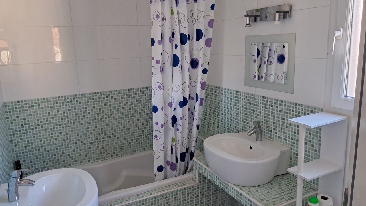 Photo of Bathroom in Salinelles
