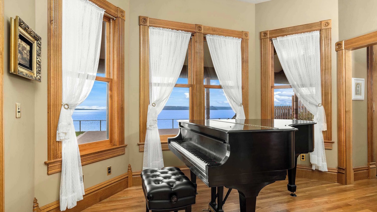 Photo of Bedroom in Tulalip