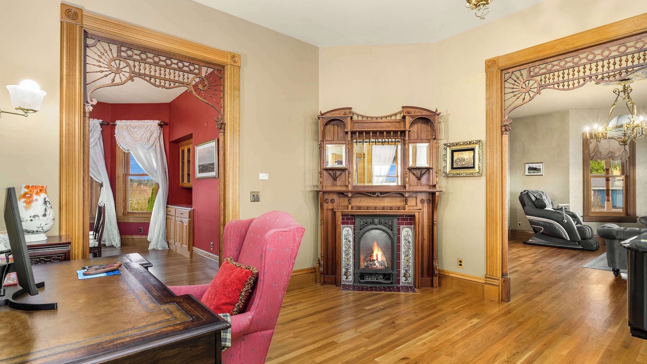 Photo of Livingroom in Tulalip