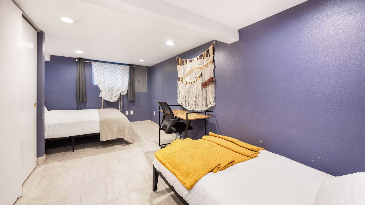 Photo of Bedroom in University District