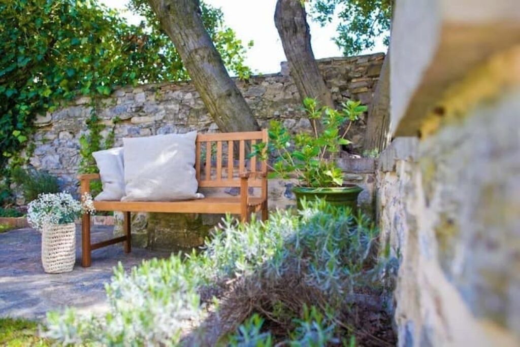 Photo of Patio Balcony in Saint-Hippolyte-du-Fort