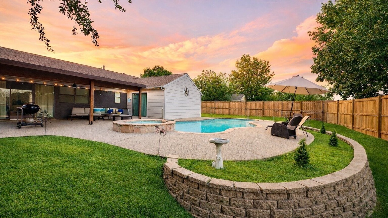 Photo of Others in Flower Mound
