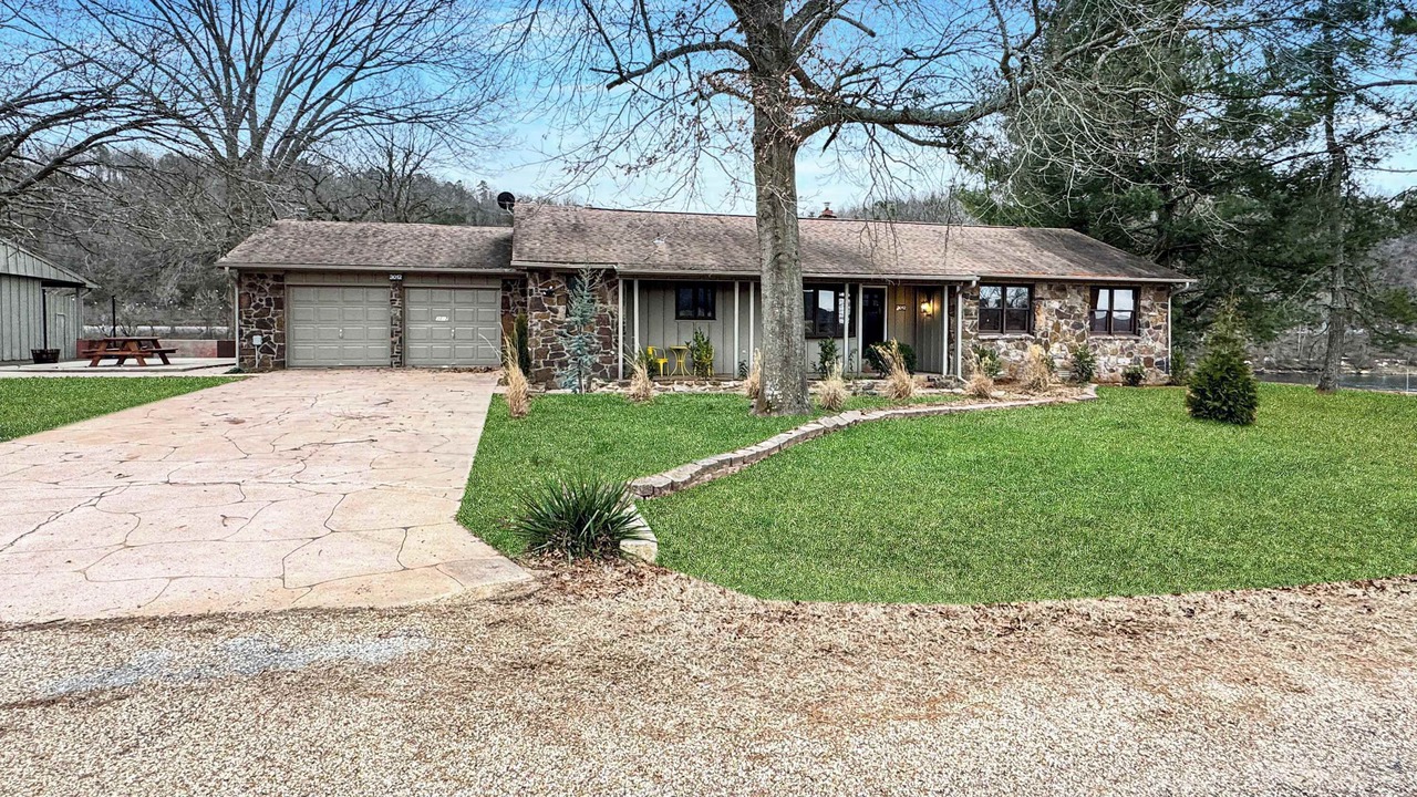 Photo of Outdoor in Lone Rock