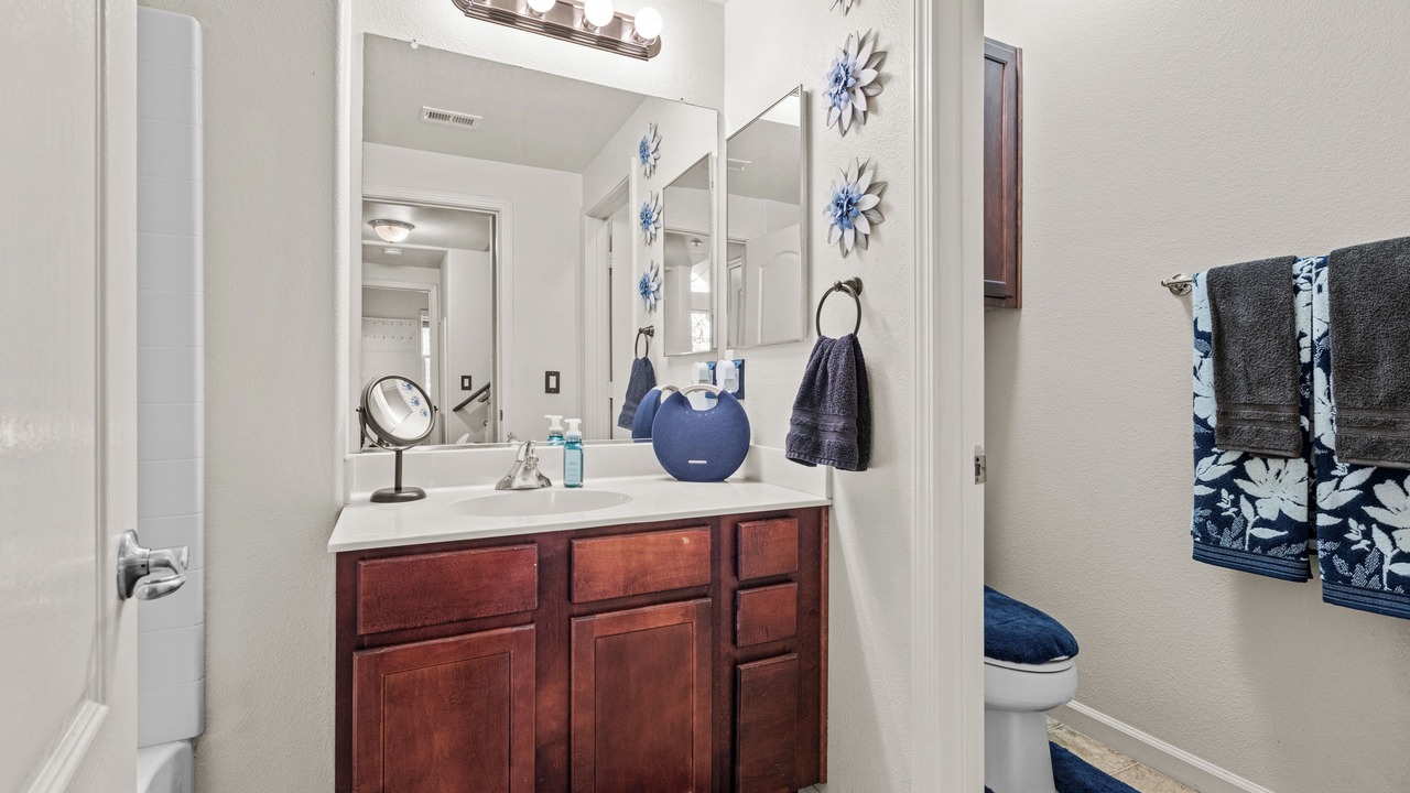 Photo of Bathroom in Natomas Park