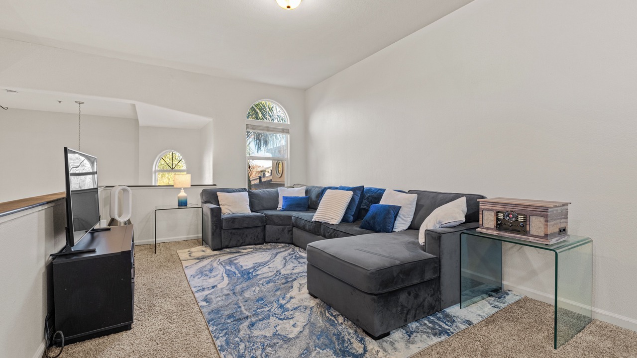 Photo of Livingroom in Natomas Park