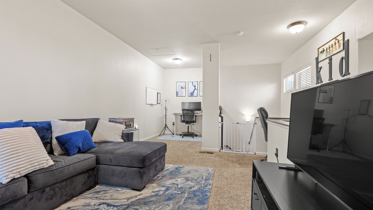 Photo of Livingroom in Natomas Park