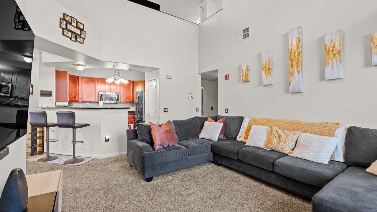 Photo of Livingroom in Natomas Park