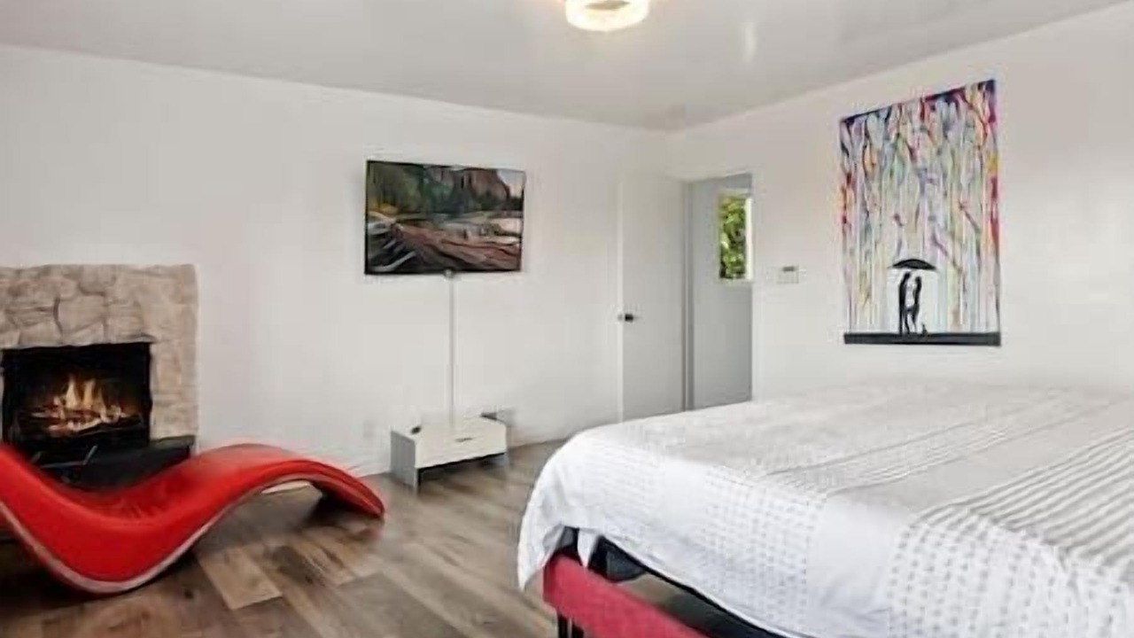 Photo of Bedroom in Sherman Oaks