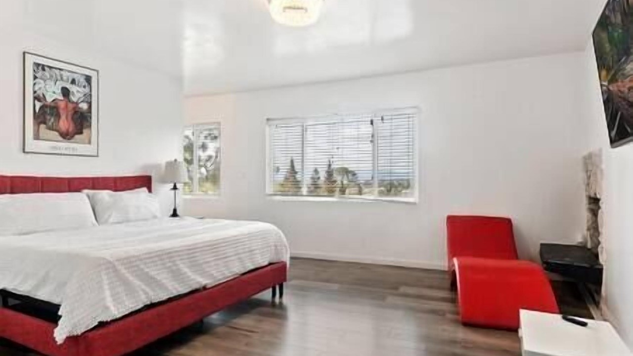 Photo of Bedroom in Sherman Oaks