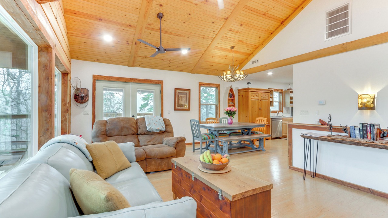 Photo of Livingroom in Rogers