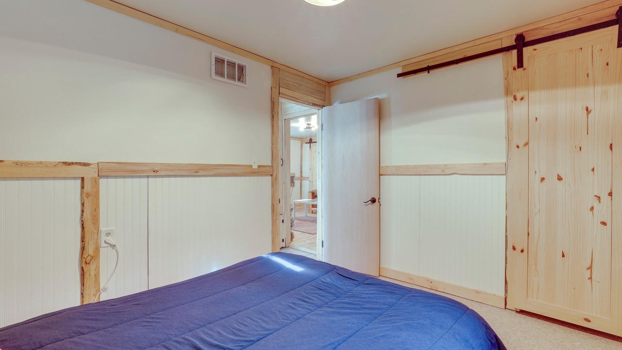 Photo of Bedroom in Casper