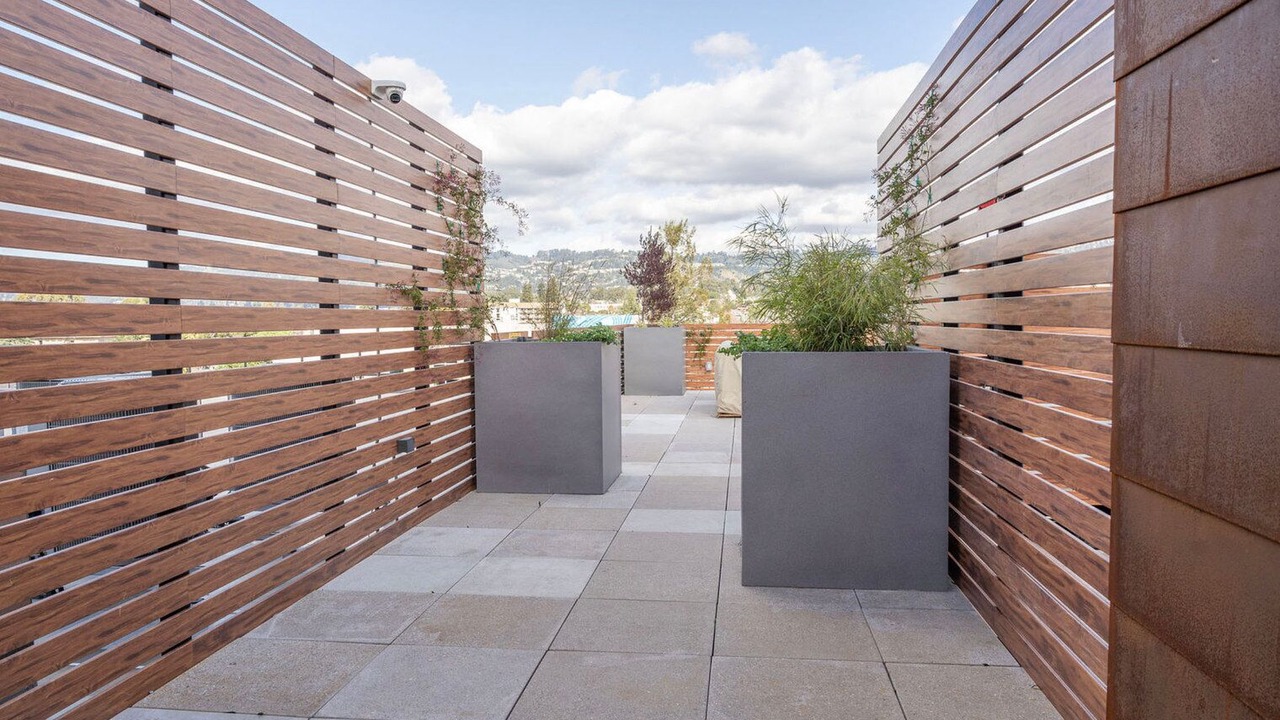Photo of Patio Balcony in Piedmont Avenue