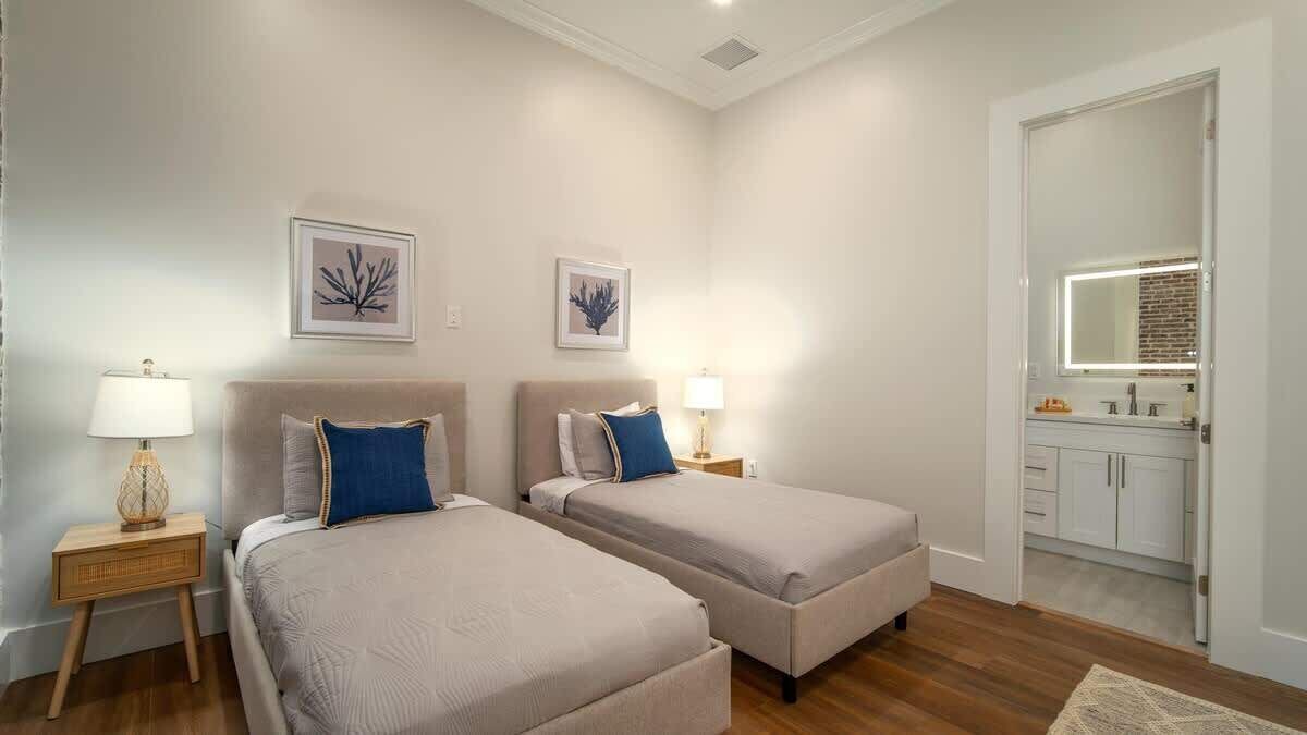 Photo of Bedroom in Historic Seaport