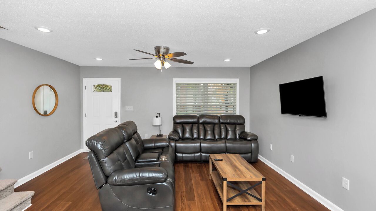 Photo of Livingroom in Huntsville
