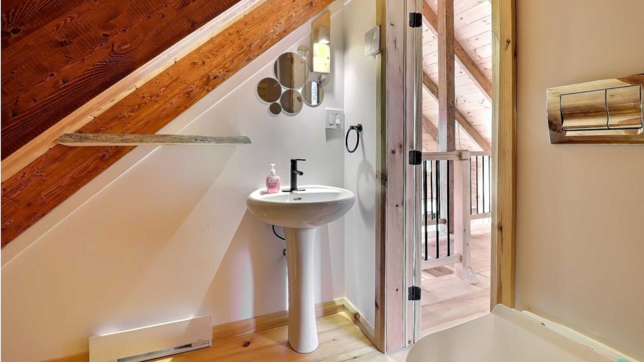 Photo of Bathroom in Pine Hill