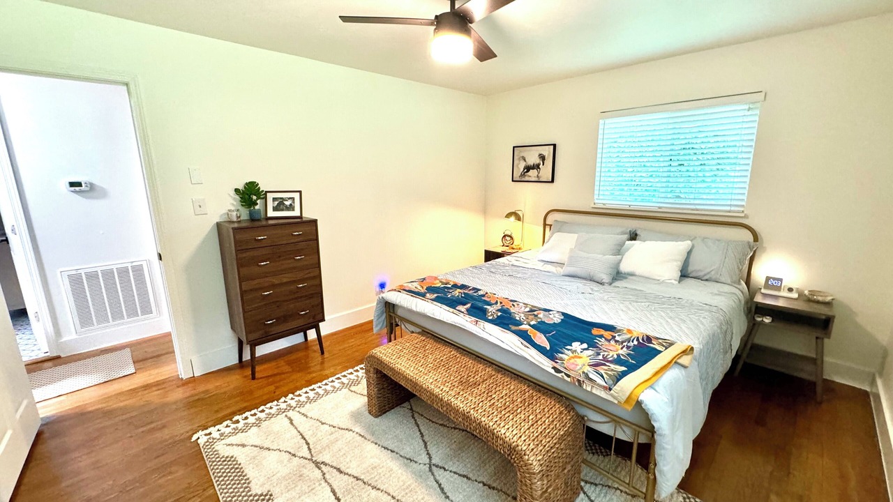 Photo of Bedroom in Knoxville