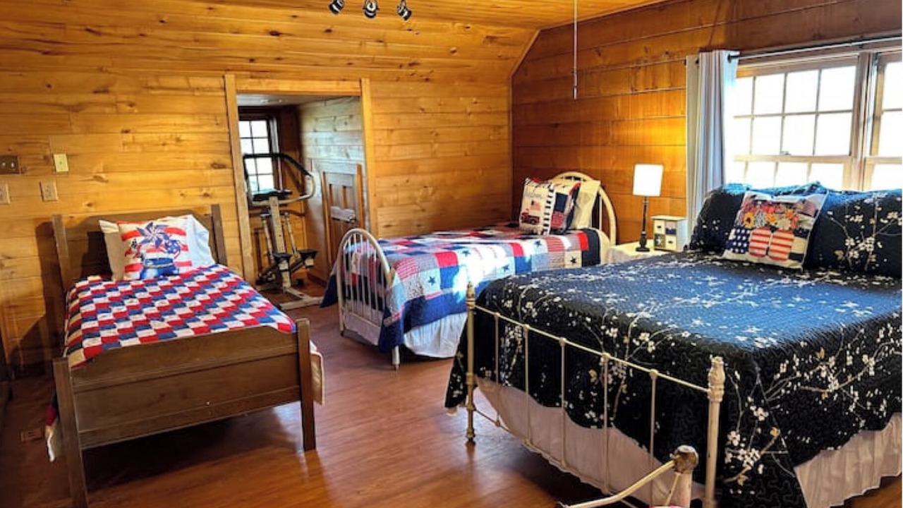 Photo of Bedroom in Canton
