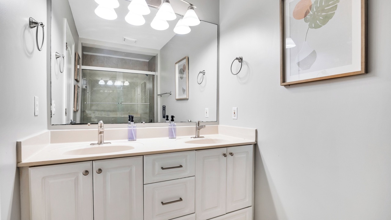 Photo of Bathroom in Biltmore Acres