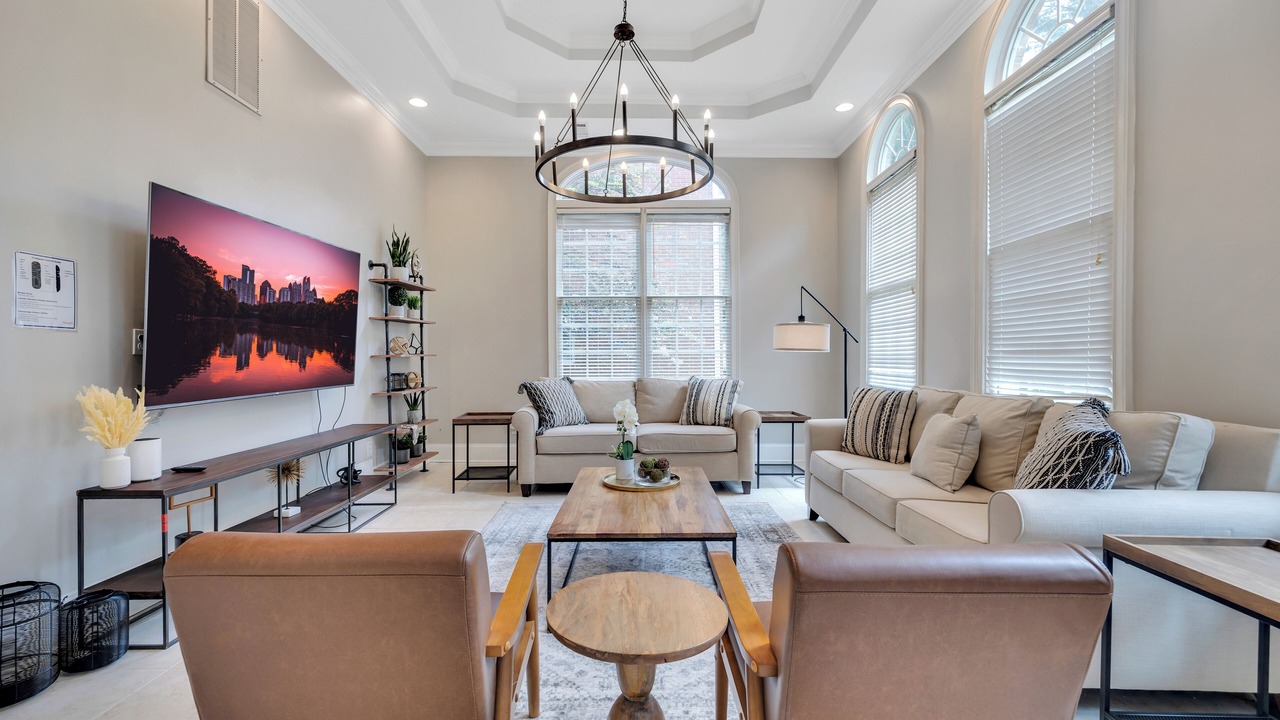 Photo of Livingroom in Biltmore Acres