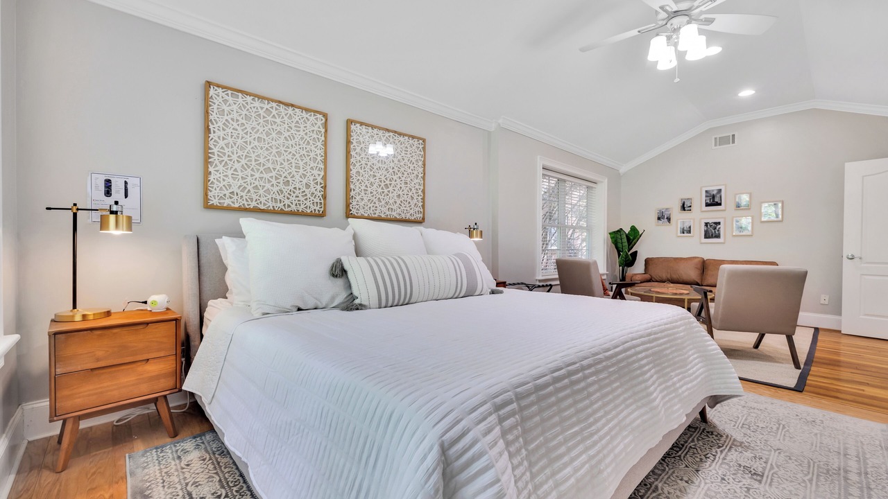 Photo of Bedroom in Biltmore Acres