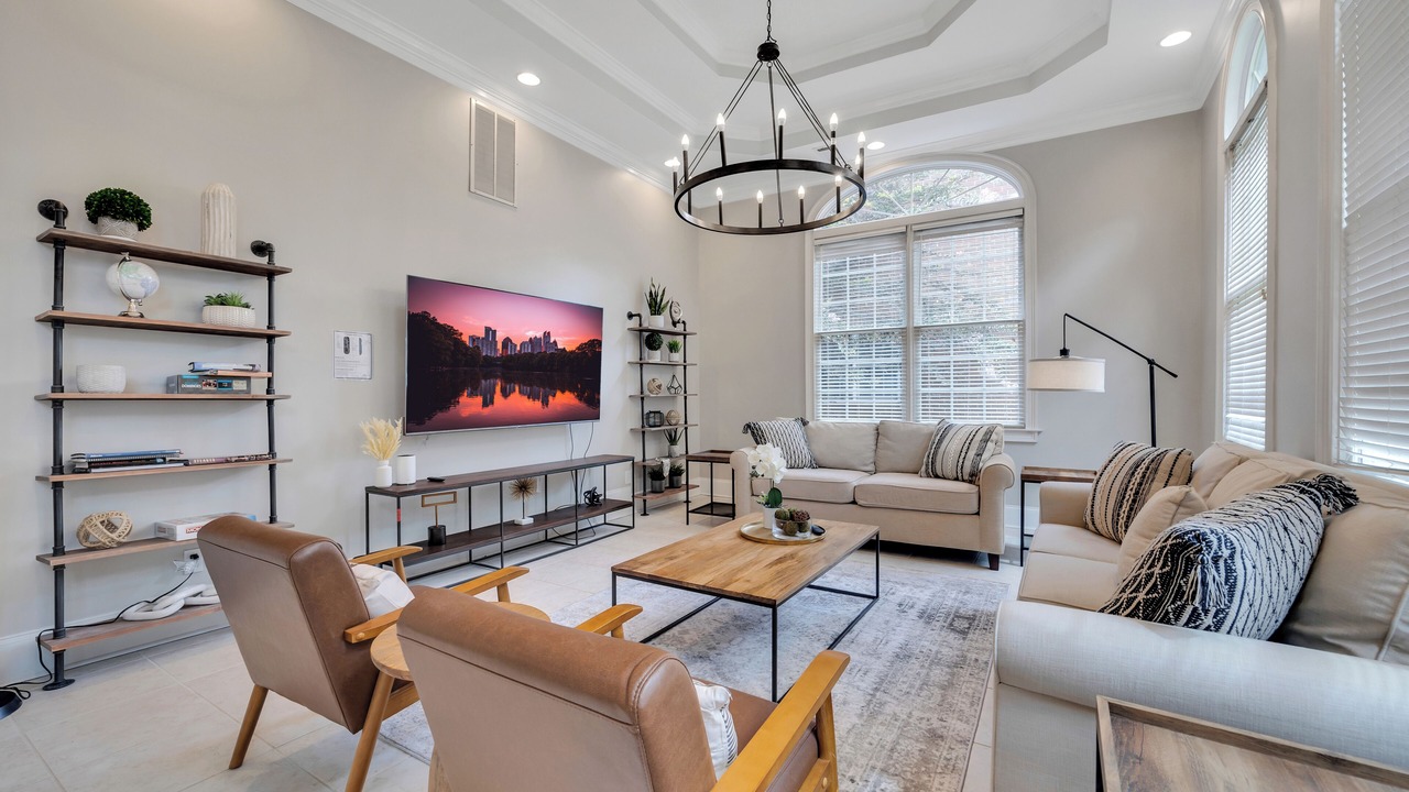 Photo of Livingroom in Biltmore Acres